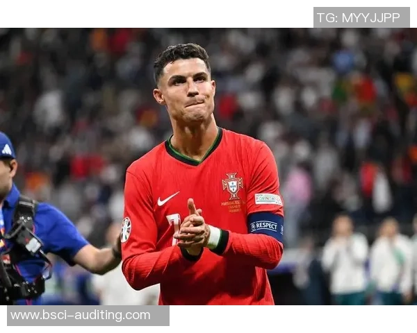 辣子足球：热辣激情与战术智慧交融的全新足球体验